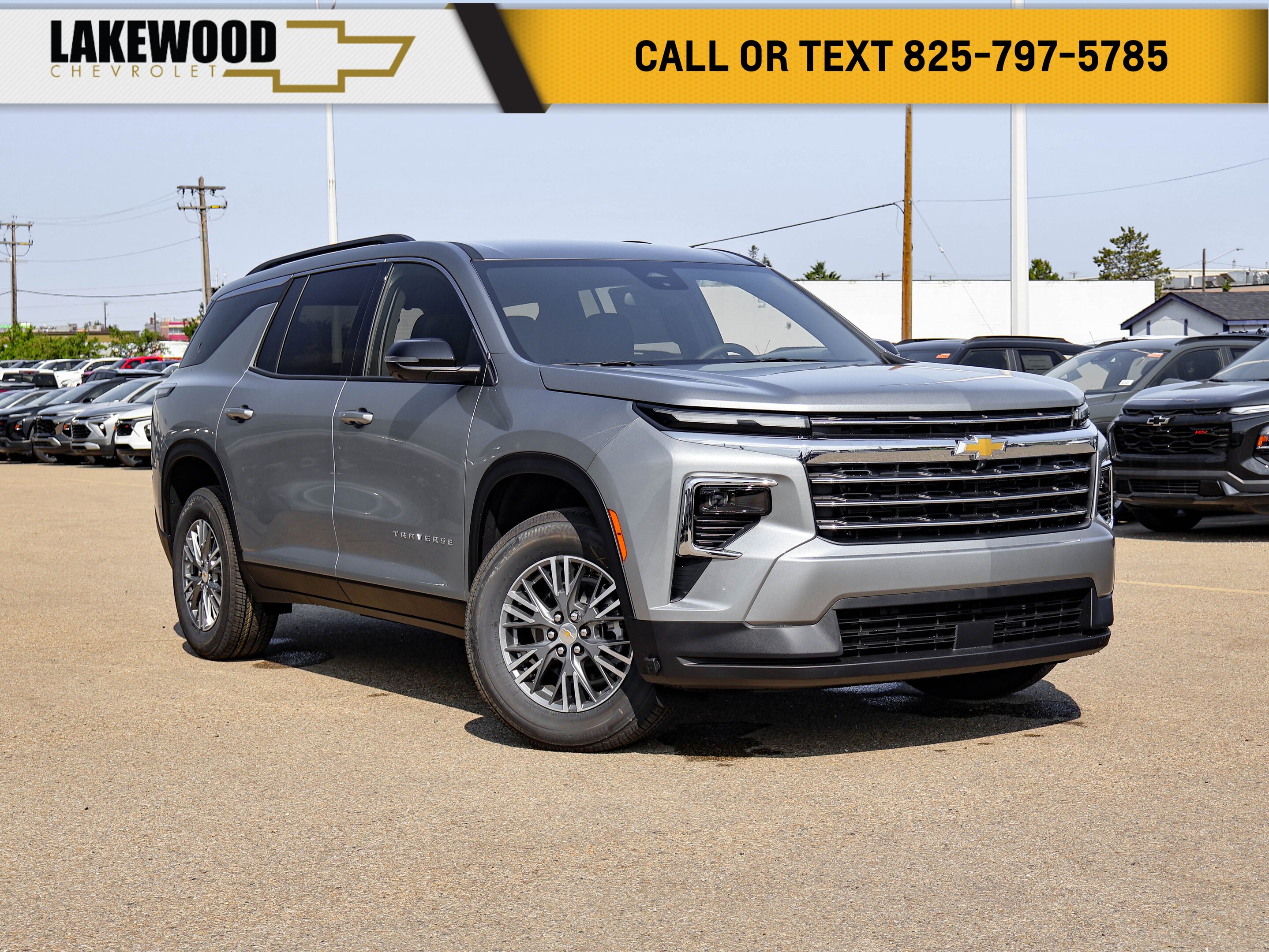2025 Chevrolet Traverse LT