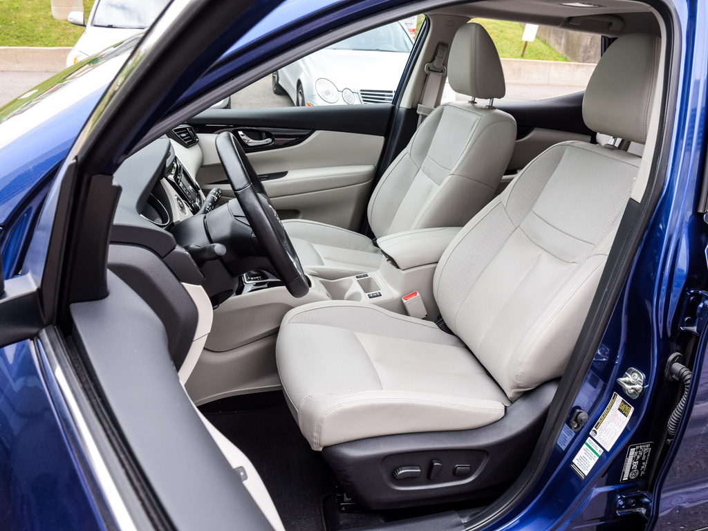 2023 Nissan Qashqai SL, Toronto, Cash
