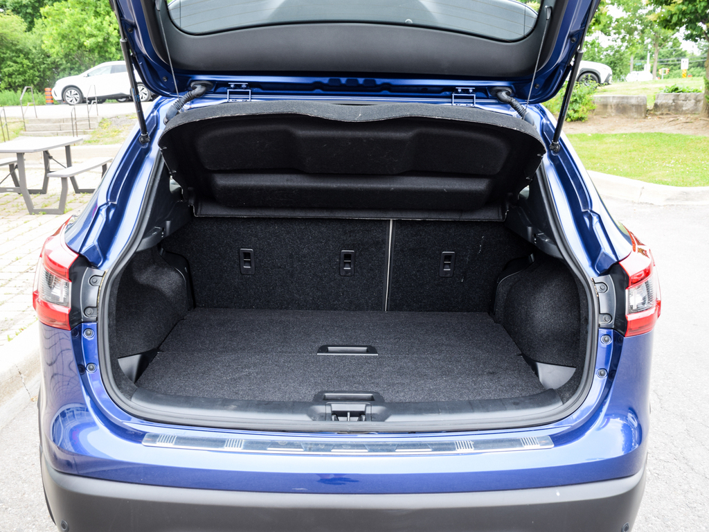 2023 Nissan Qashqai SL, Toronto, Cash