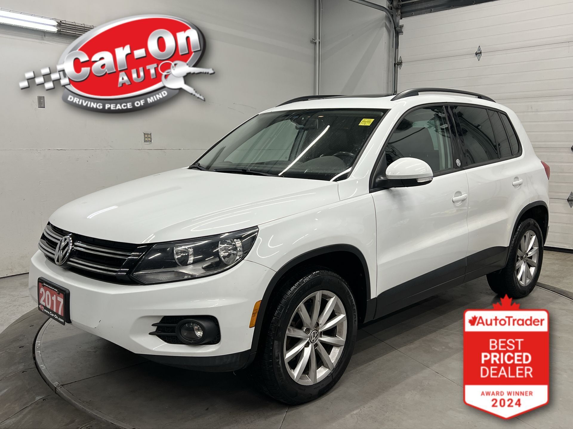 2017 Volkswagen Tiguan WOLFSBURG AWD| HTD LEATHER| PANO ROOF| CARPLAY