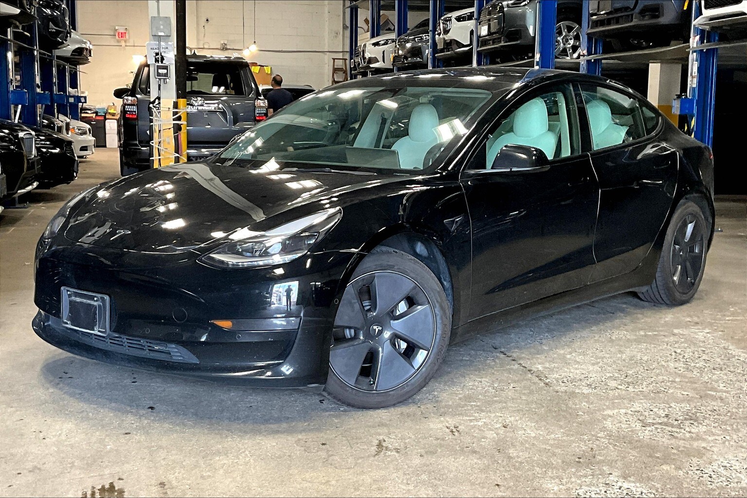 2022 Tesla Model 3 Standard Range