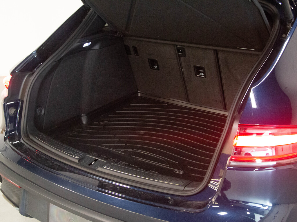 2023 Porsche Macan T, Toronto, Cash