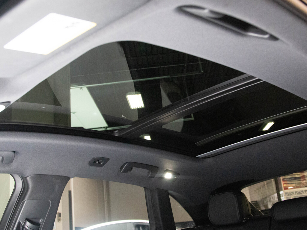 2023 Porsche Macan T, Toronto, Cash