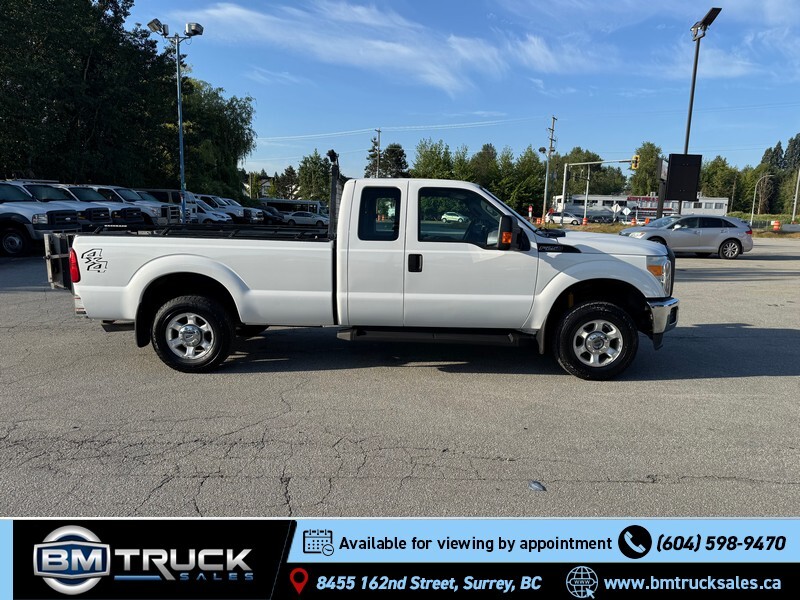 2016 Ford F-250 Ext Cab / 8 Ft Long Box / 4x4 / Power Lift Gate