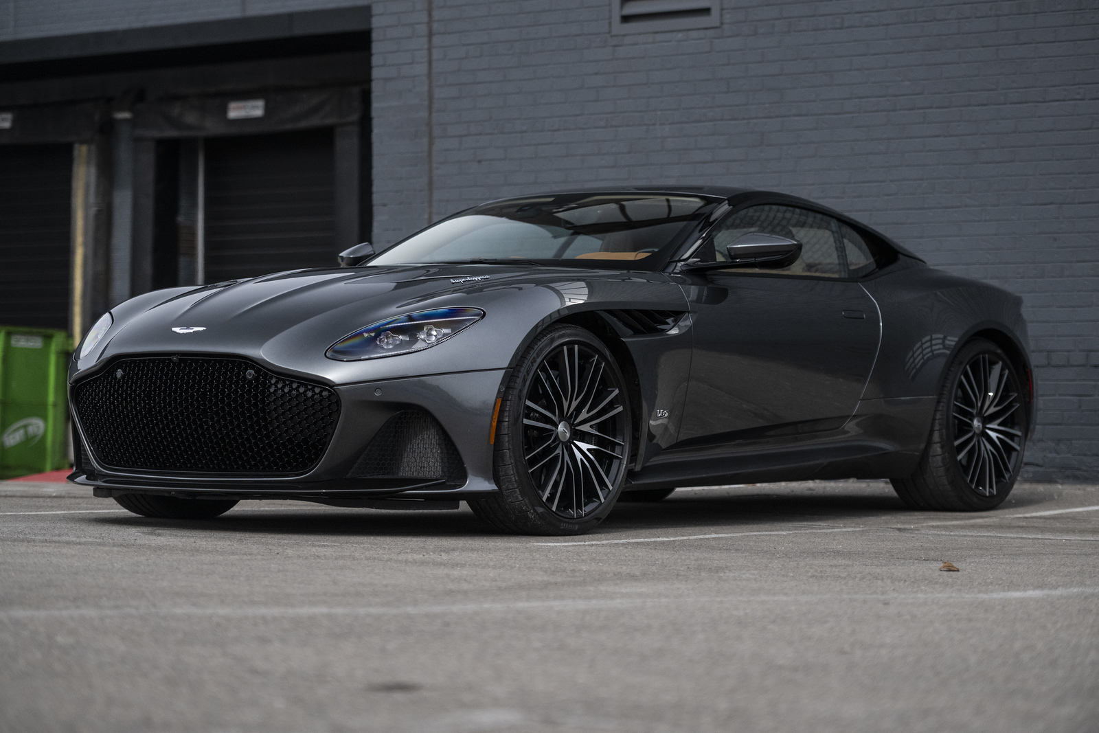 2021 Aston Martin DBS SUPERLEGGERA - 715 HORSEPOWER