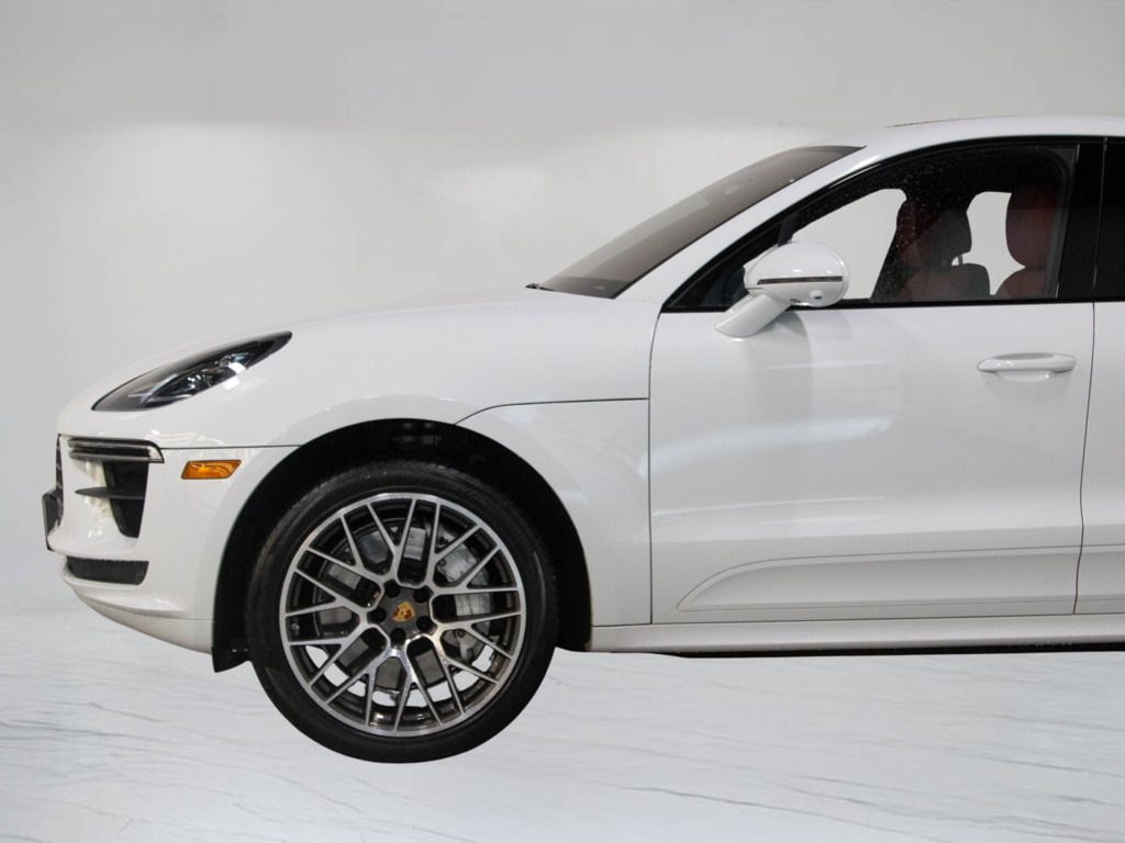 2021 Porsche Macan Turbo, Toronto, Cash