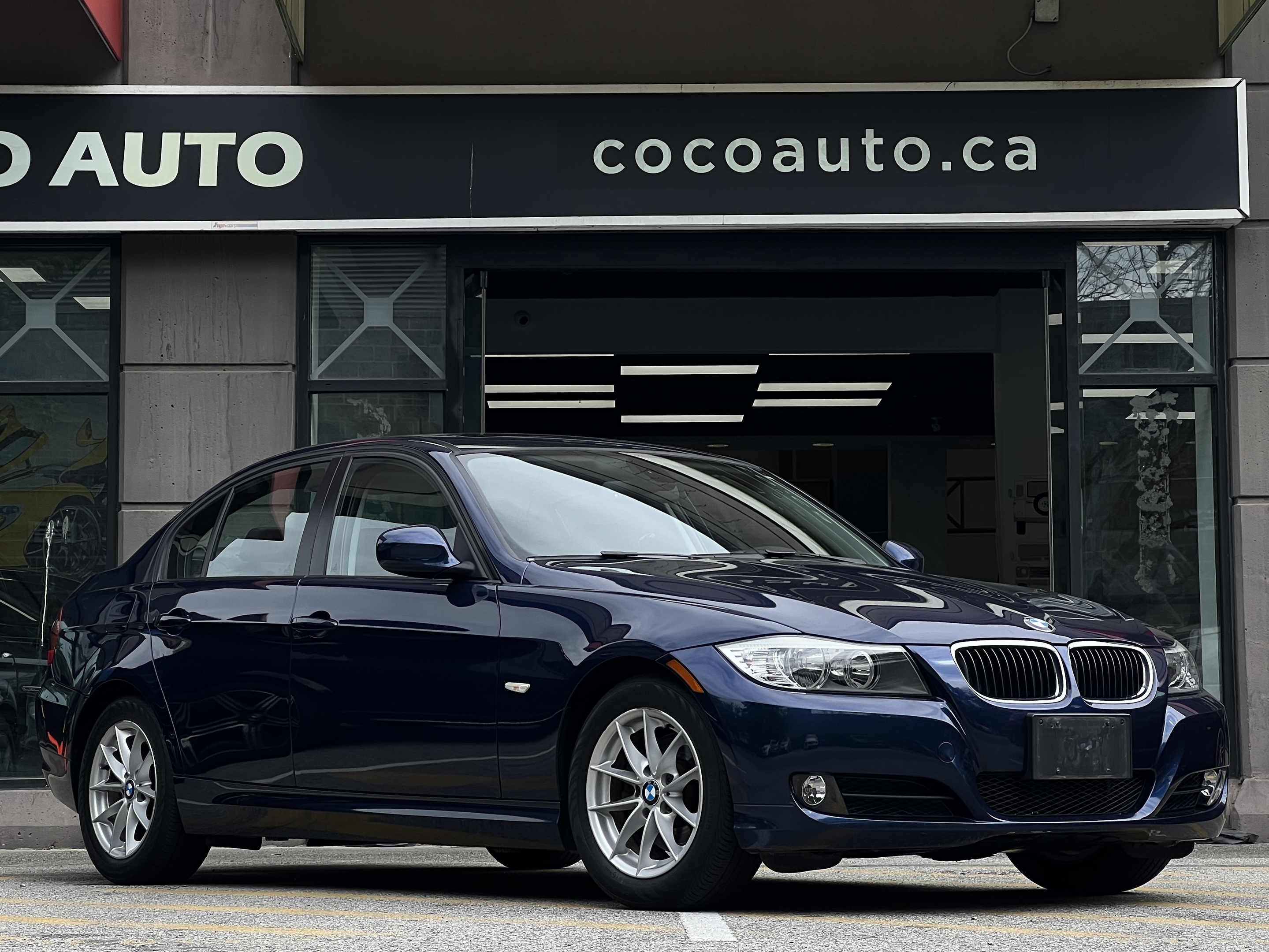 2011 BMW 3 Series 4dr Sdn 323i | BC Local