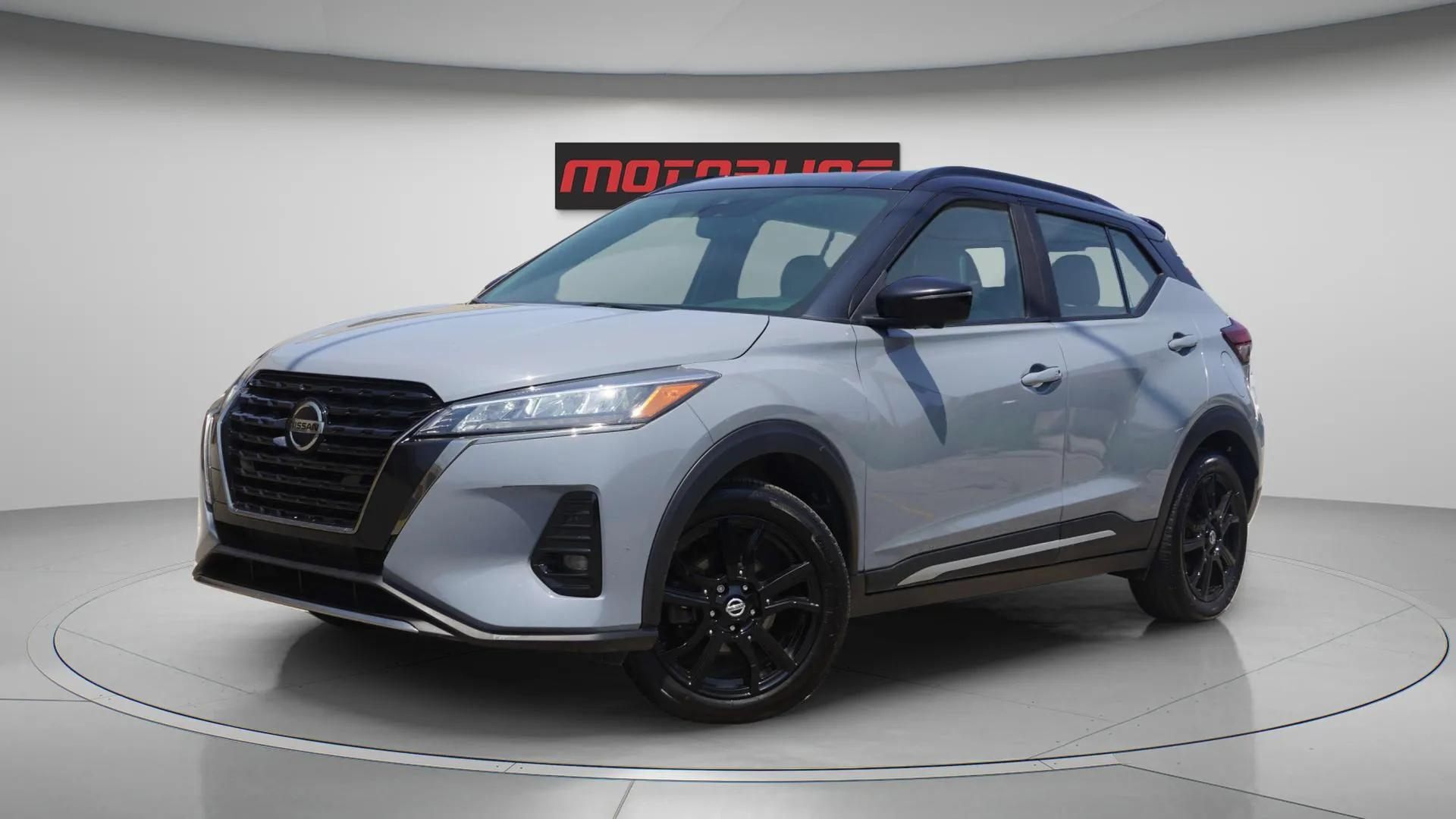 2021 Nissan Kicks SR