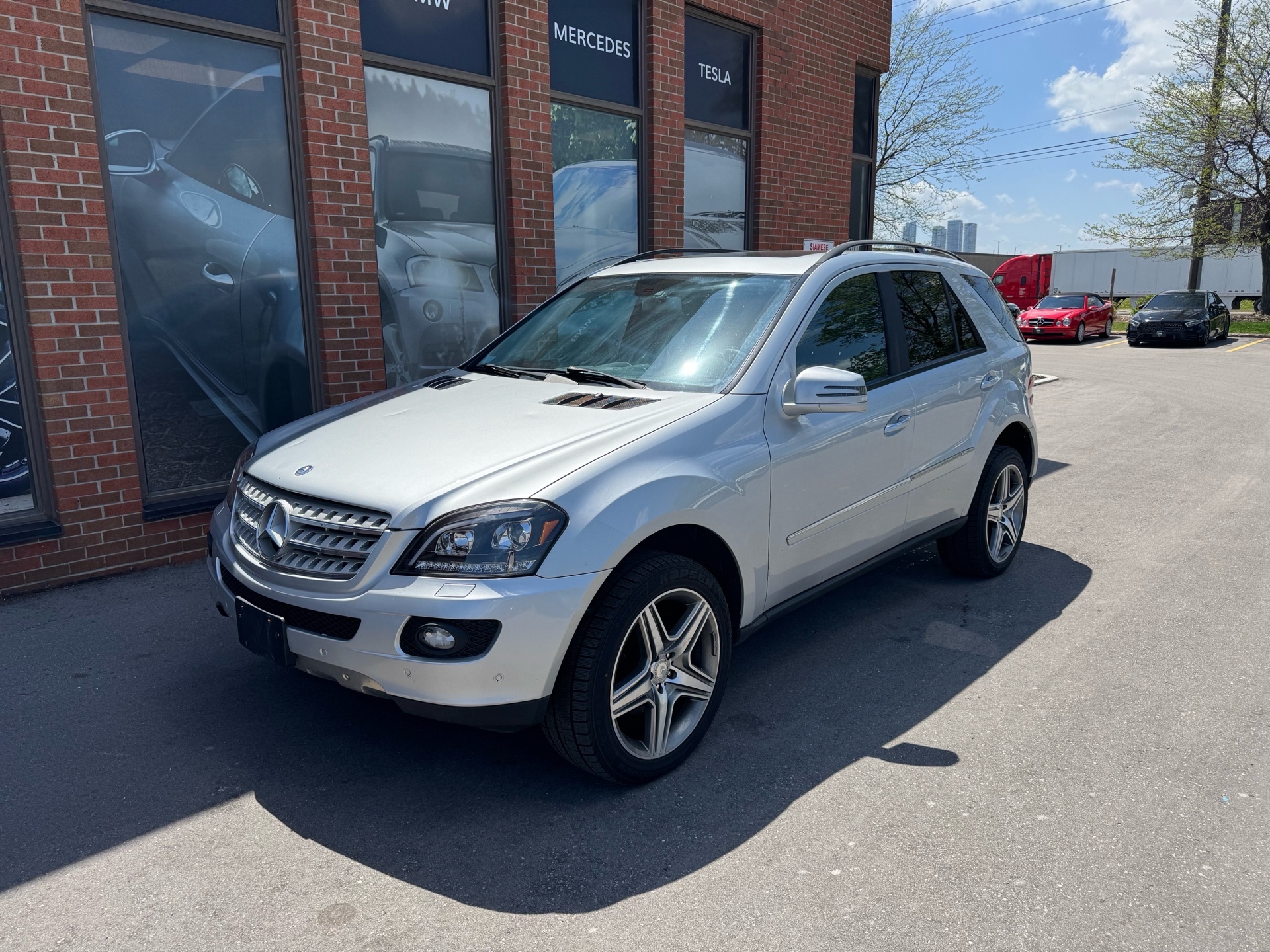 2007 Mercedes-Benz M-Class 4MATIC 4dr 5.0L