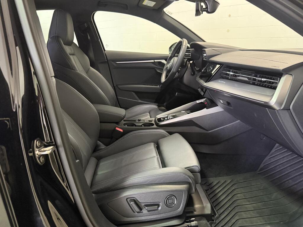 2024 Audi A3 40 Technik, Vancouver, Cash