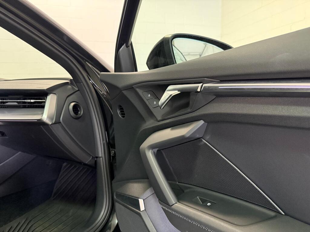 2024 Audi A3 40 Technik, Vancouver, Cash