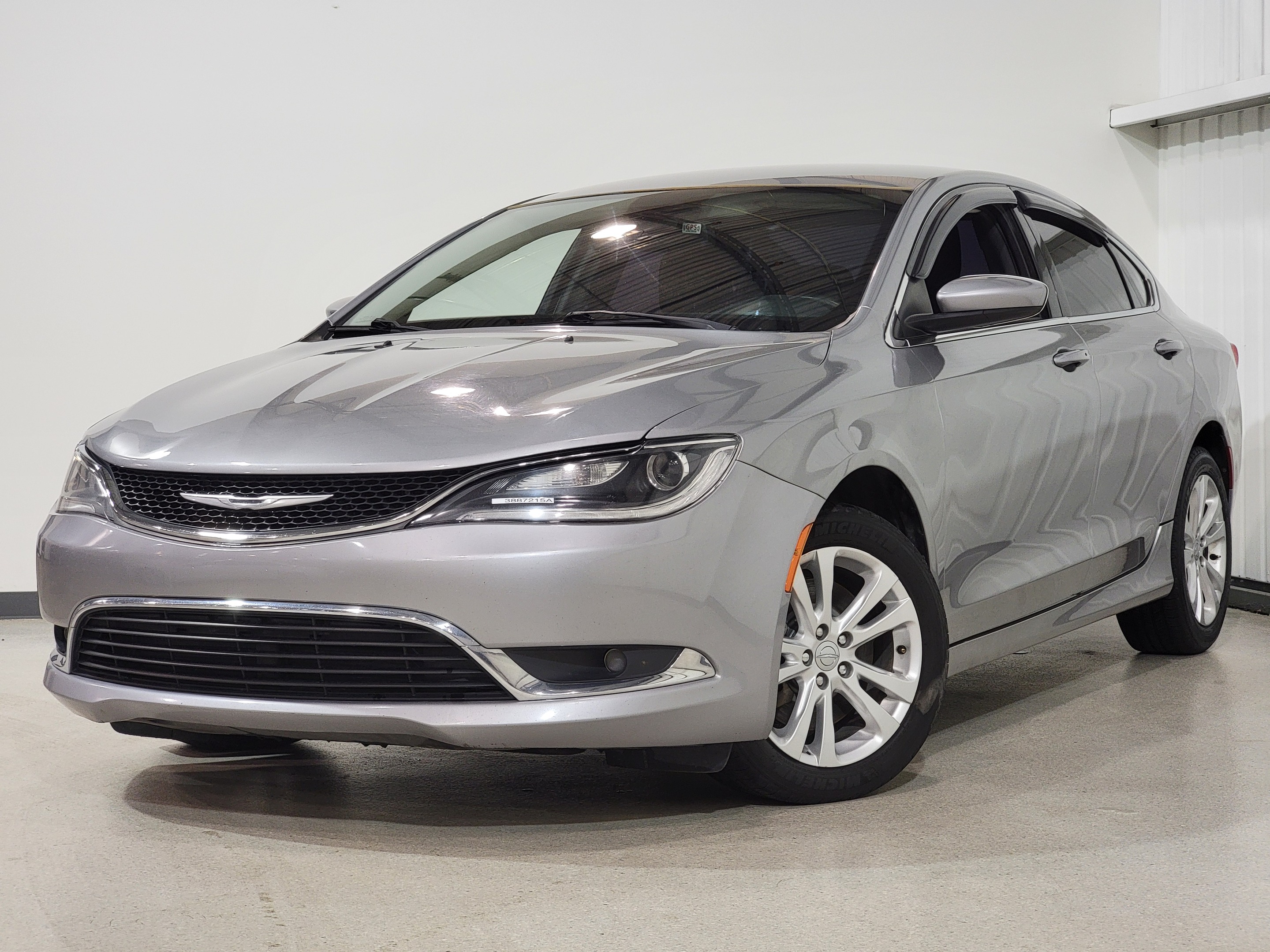 2015 Chrysler 200 4dr Sdn Limited/Volant chauffant/Navigation
