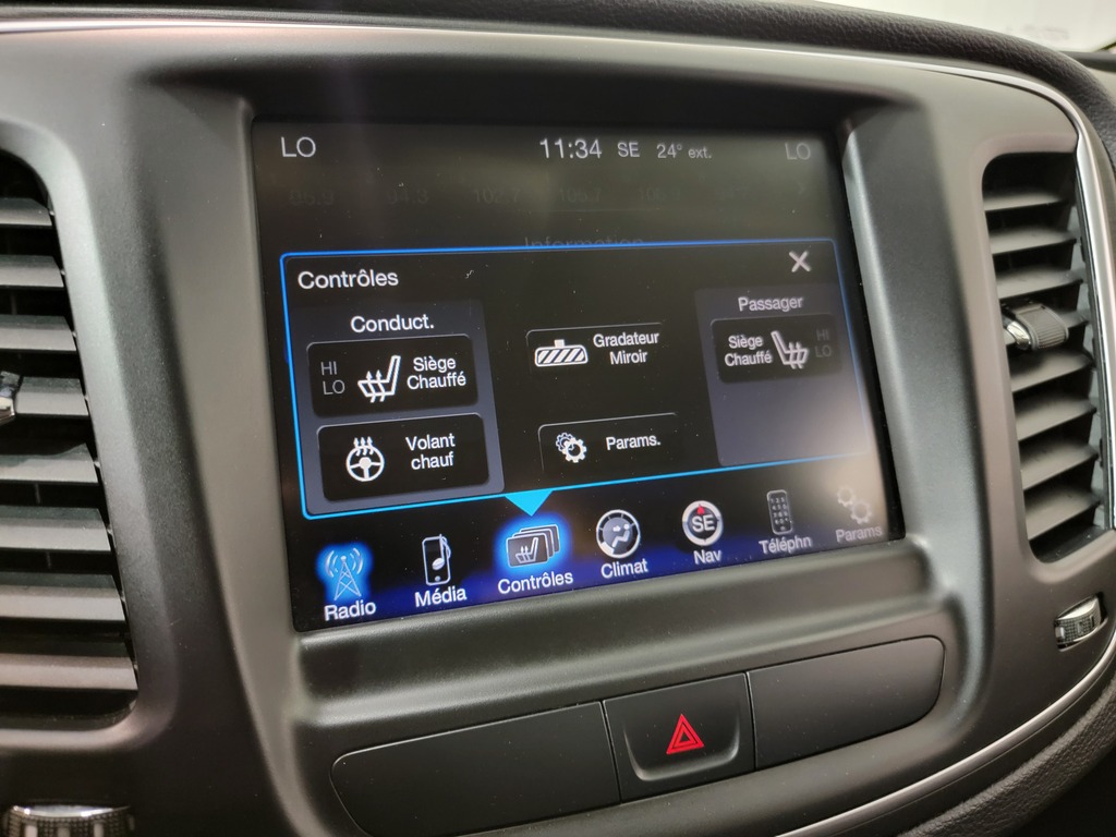 Chrysler 200 2015