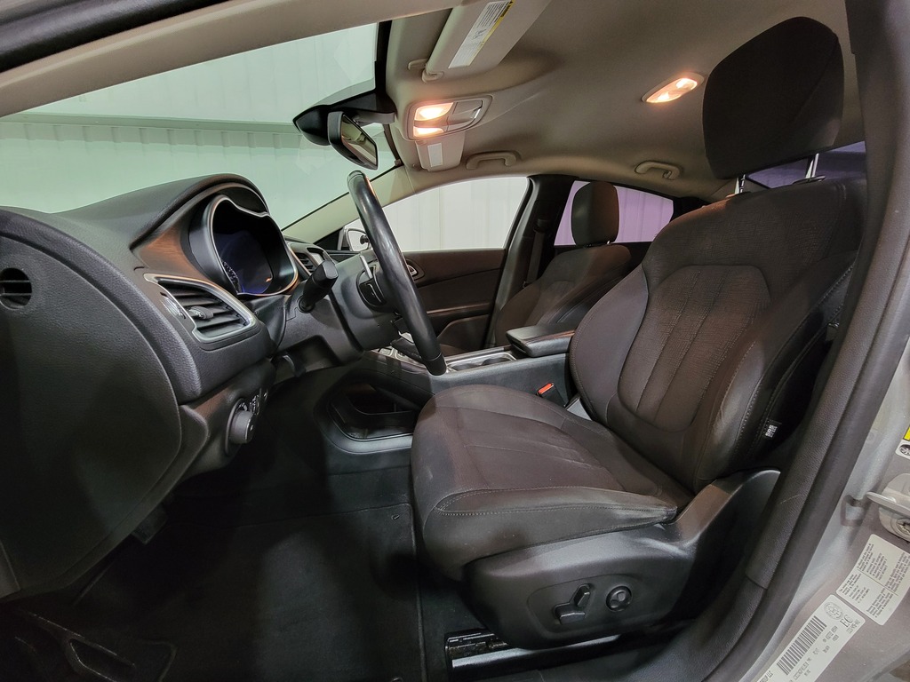 Chrysler 200 2015