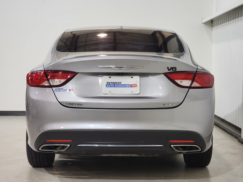 Chrysler 200 2015