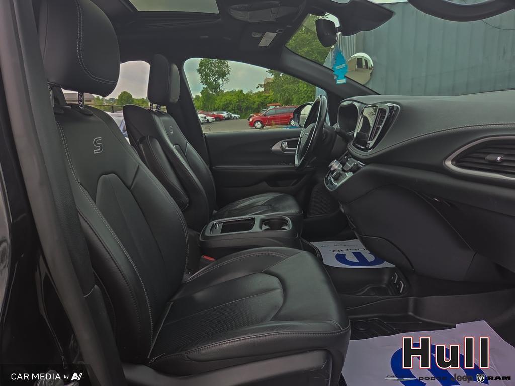 2021 Chrysler Pacifica Touring-L Plus, Toronto, Cash