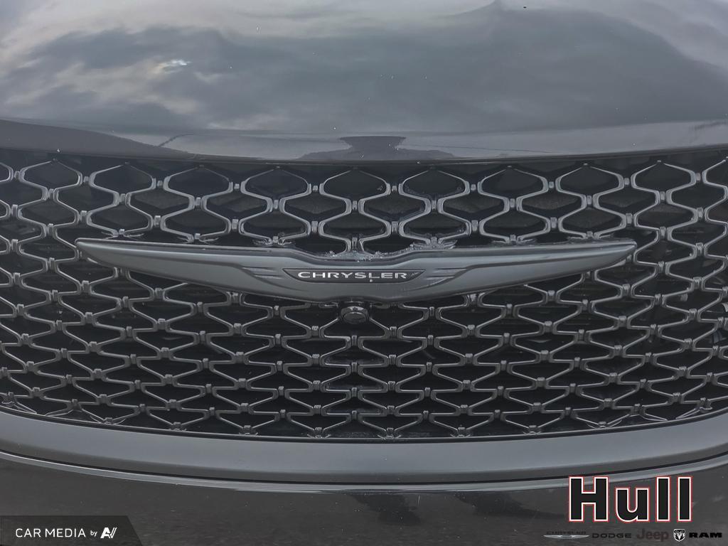 2021 Chrysler Pacifica Touring-L Plus, Toronto, Cash