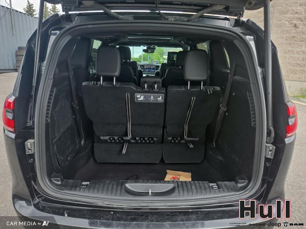 2021 Chrysler Pacifica Touring-L Plus, Toronto, Cash