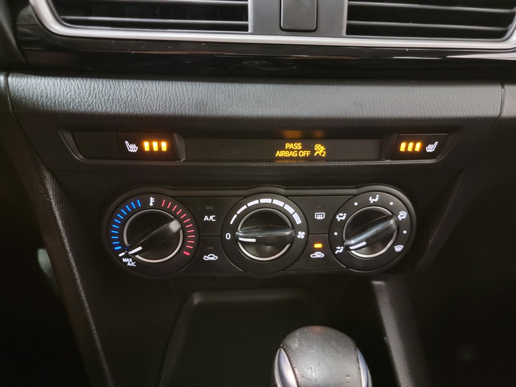 Mazda Mazda3 2016