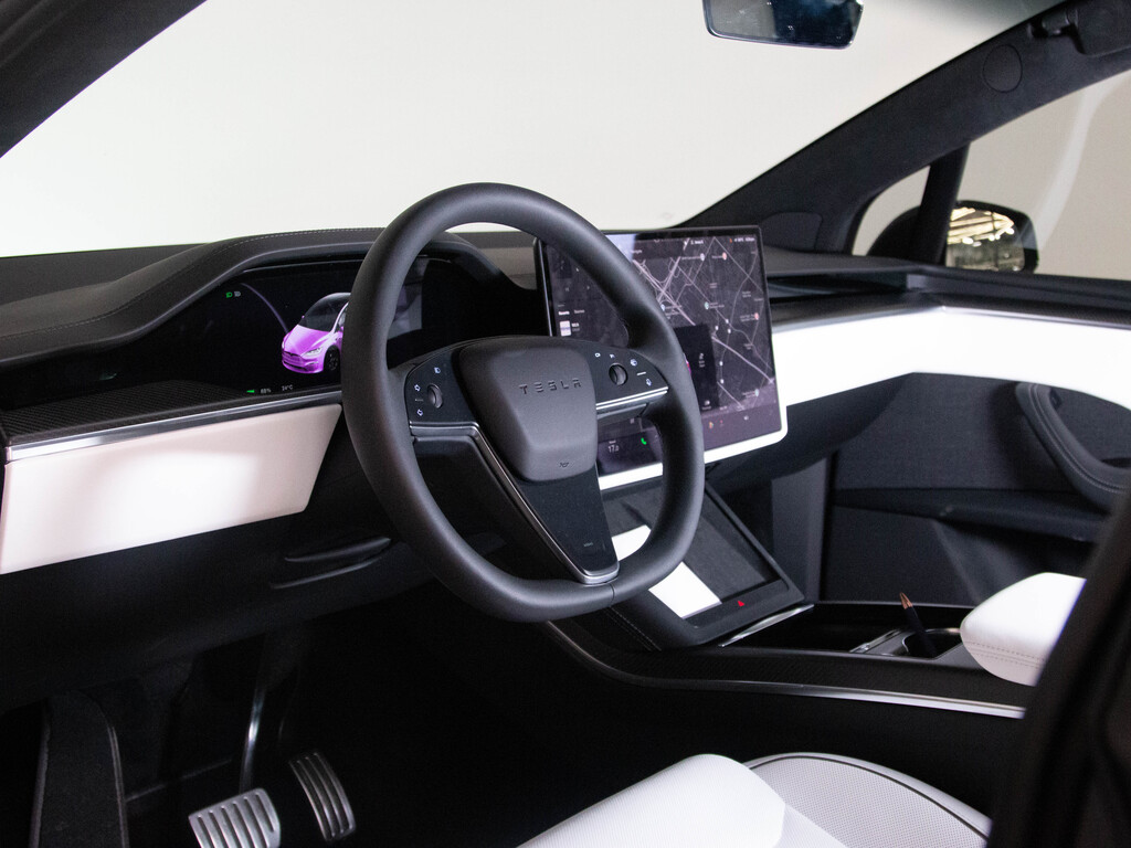 2024 Tesla Model X Plaid, Toronto, Cash