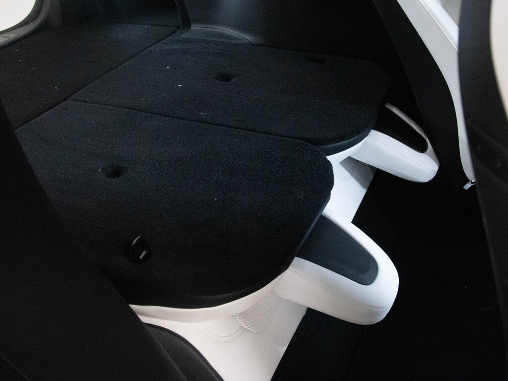 2024 Tesla Model X Plaid, Toronto, Cash