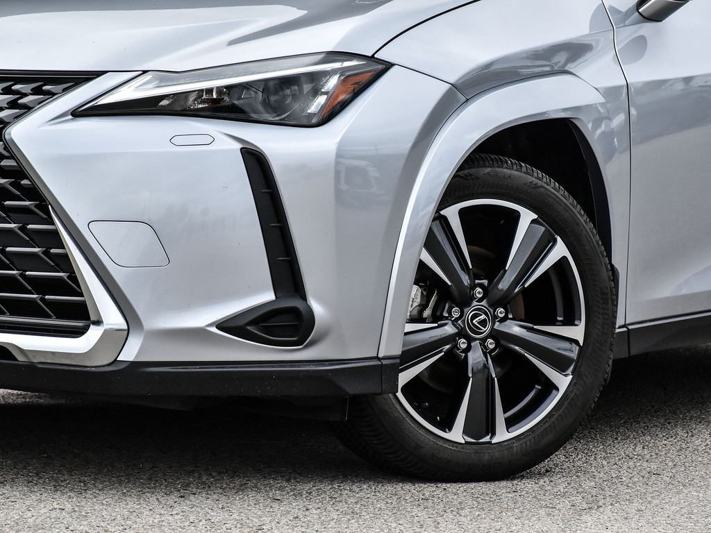 2025 Lexus UX 300h 300h, Toronto, Cash