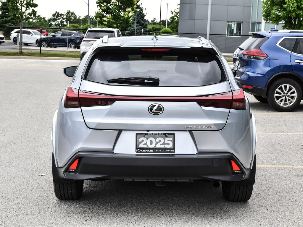2025 Lexus UX 300h 300h, Toronto, Cash