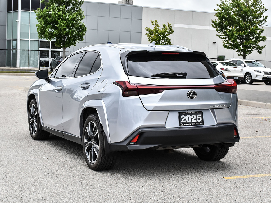 2025 Lexus UX 300h 300h, Toronto, Cash