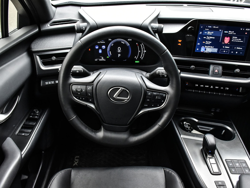 2025 Lexus UX 300h 300h, Toronto, Cash