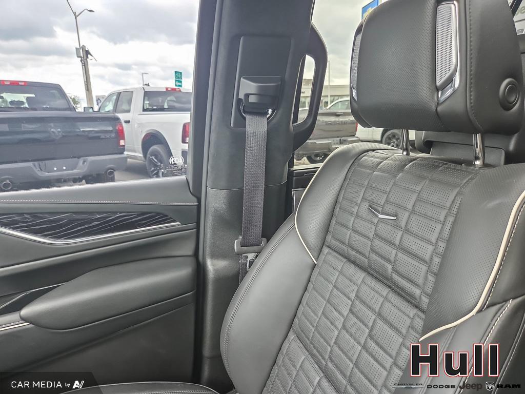2023 Cadillac Escalade V-Series, Toronto, Cash