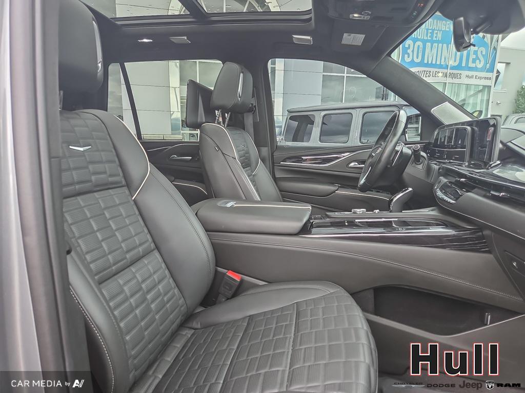 2023 Cadillac Escalade V-Series, Toronto, Cash