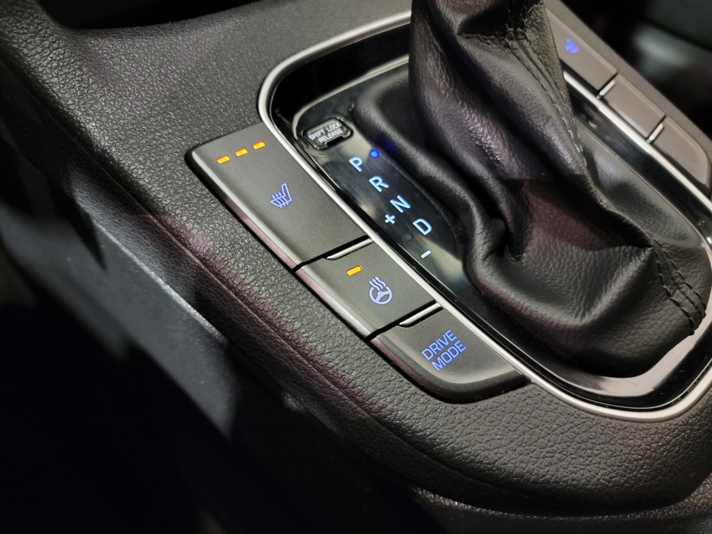 Hyundai Elantra GT 2019