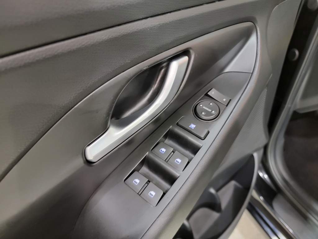 Hyundai Elantra GT 2019
