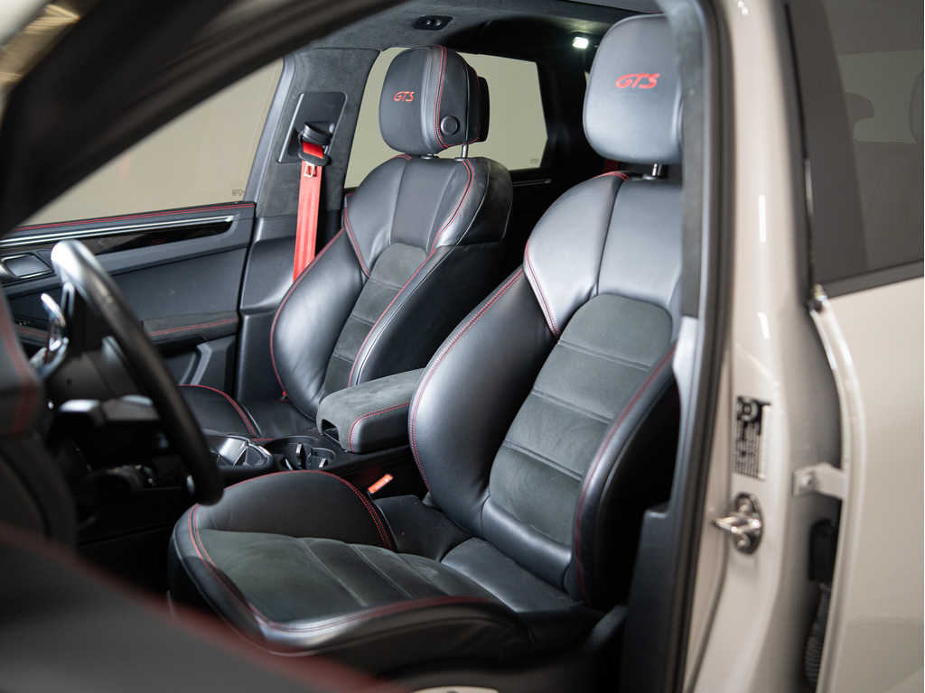 2023 Porsche Macan GTS, Toronto, Cash