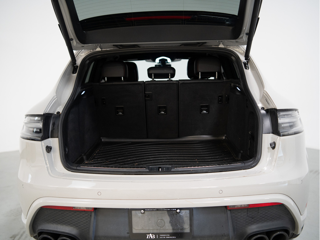 2023 Porsche Macan GTS, Toronto, Cash