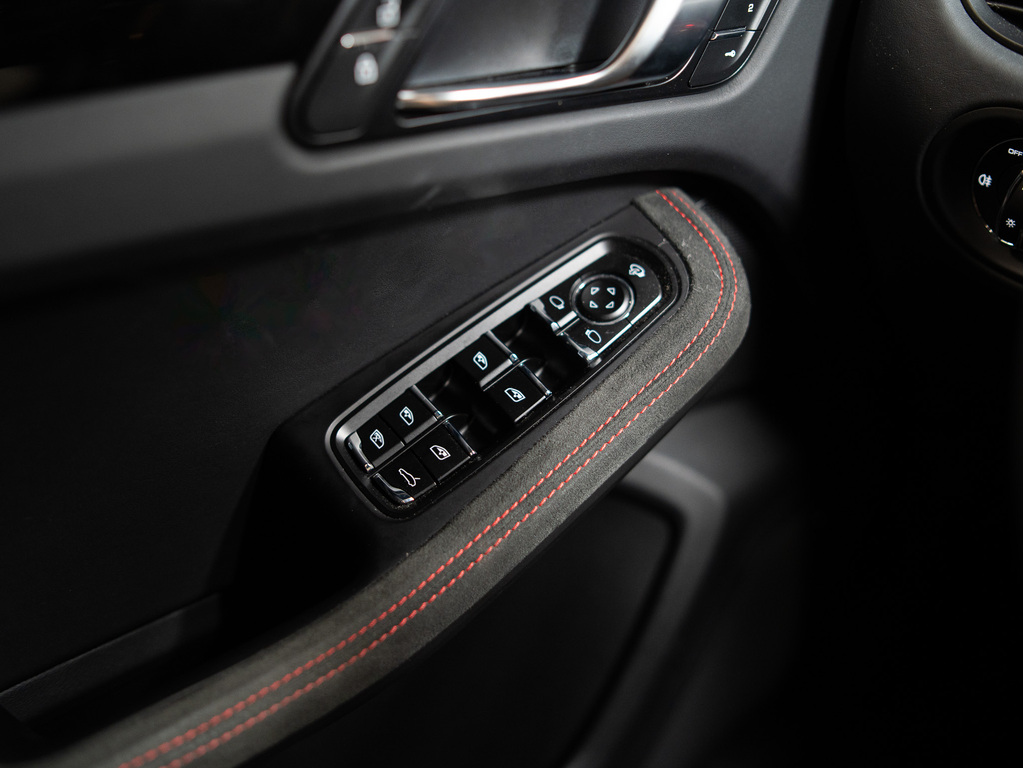 2023 Porsche Macan GTS, Toronto, Cash