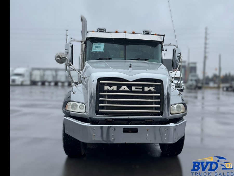 2020 Mack Granite 