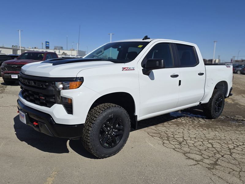 2025 Chevrolet Silverado 1500 4WD Crew Cab 147  Custom Trail Boss