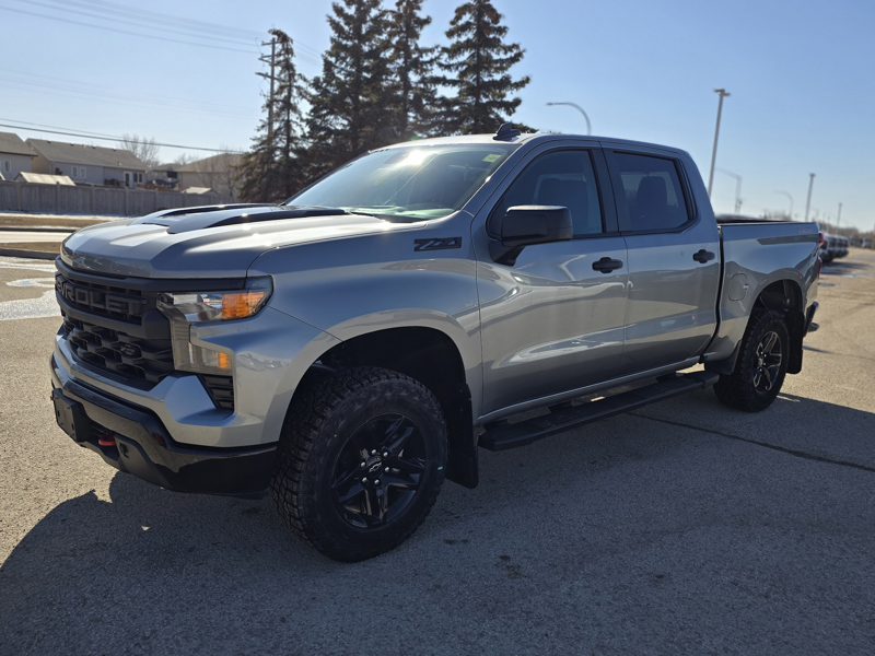 2025 Chevrolet Silverado 1500 4WD Crew Cab 147  Custom Trail Boss