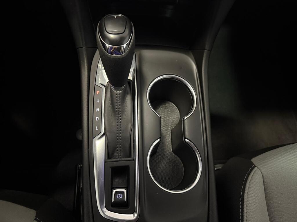 2021 Chevrolet Equinox LS, Vancouver, Cash