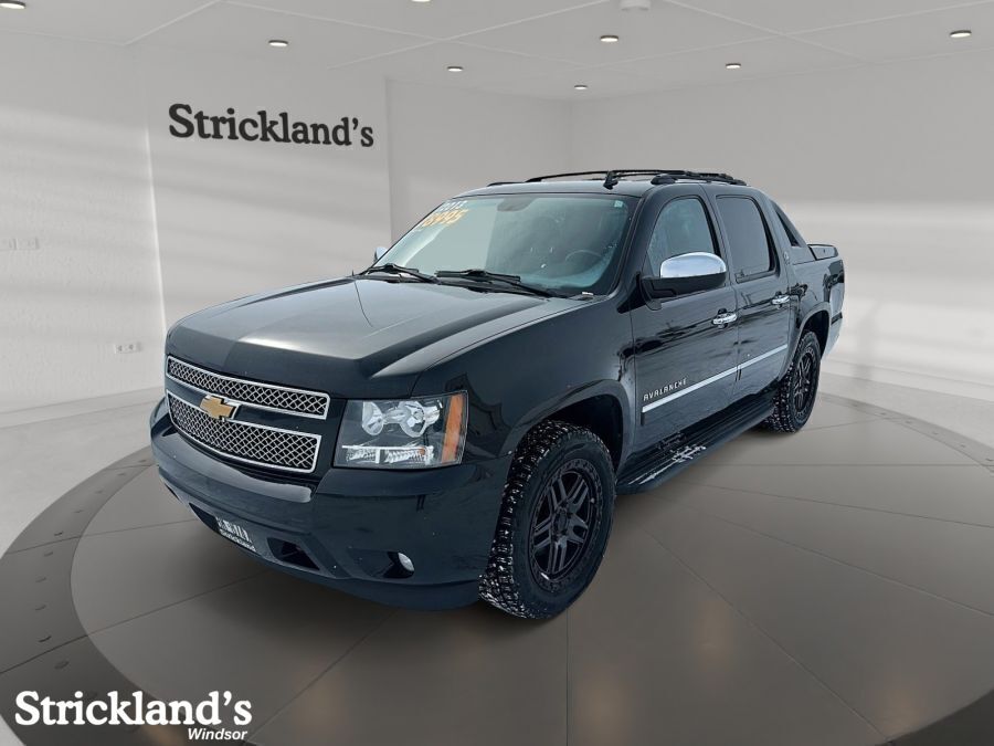 2013 Chevrolet Avalanche LTZ Truck