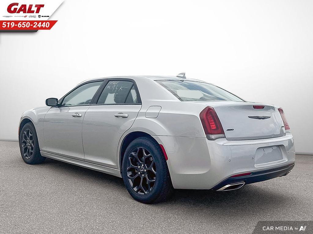 2022 Chrysler 300