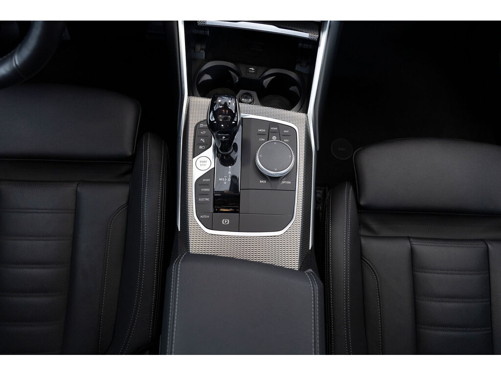 2021 BMW 330e xDrive, Vancouver, Cash