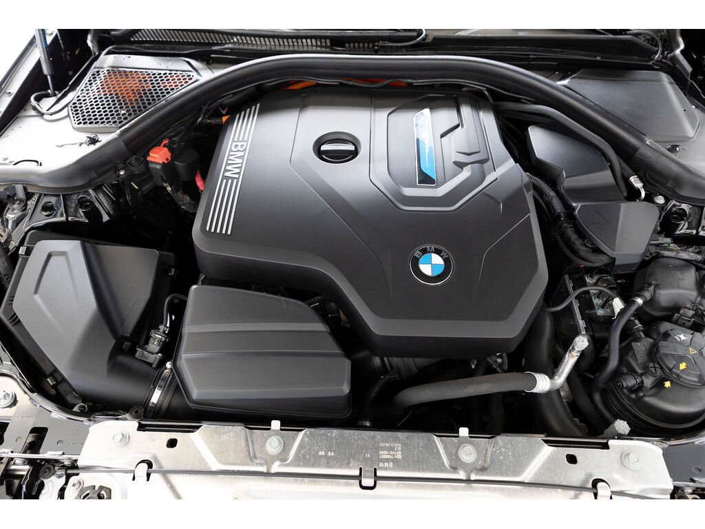 2021 BMW 330e xDrive, Vancouver, Cash