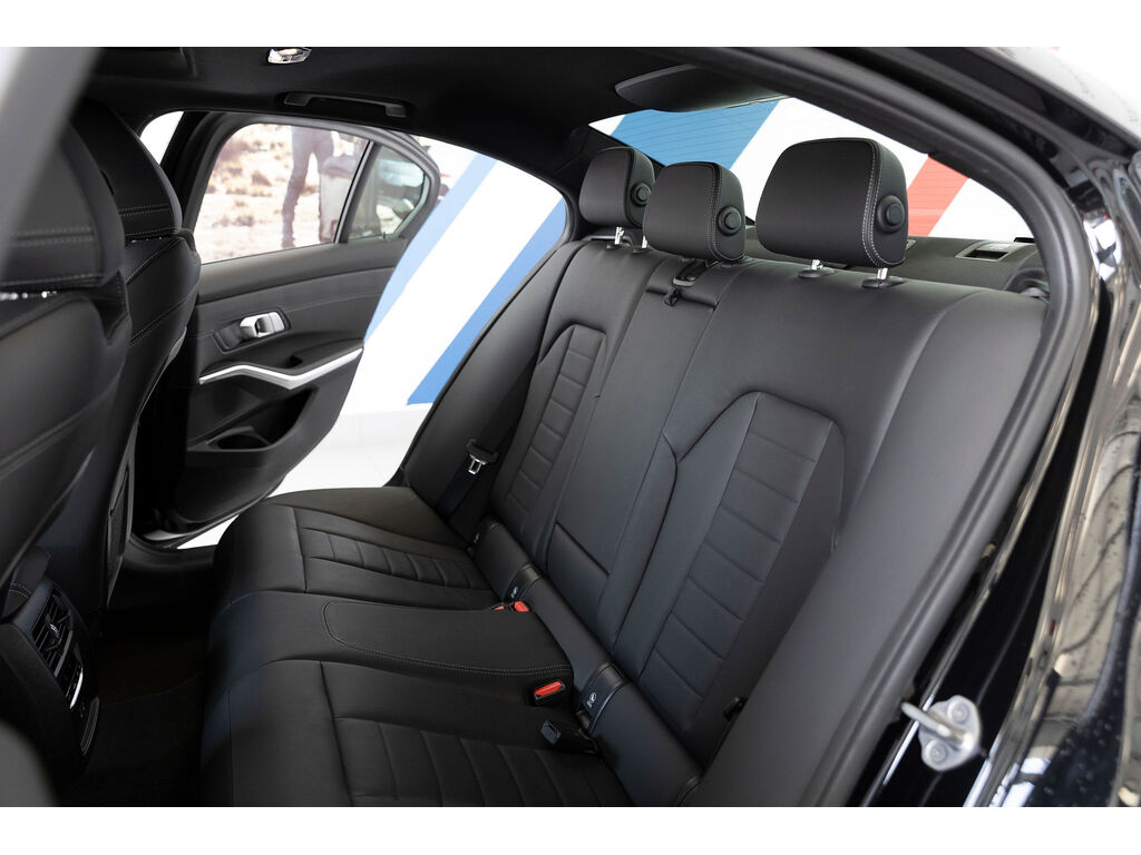 2021 BMW 330e xDrive, Vancouver, Cash