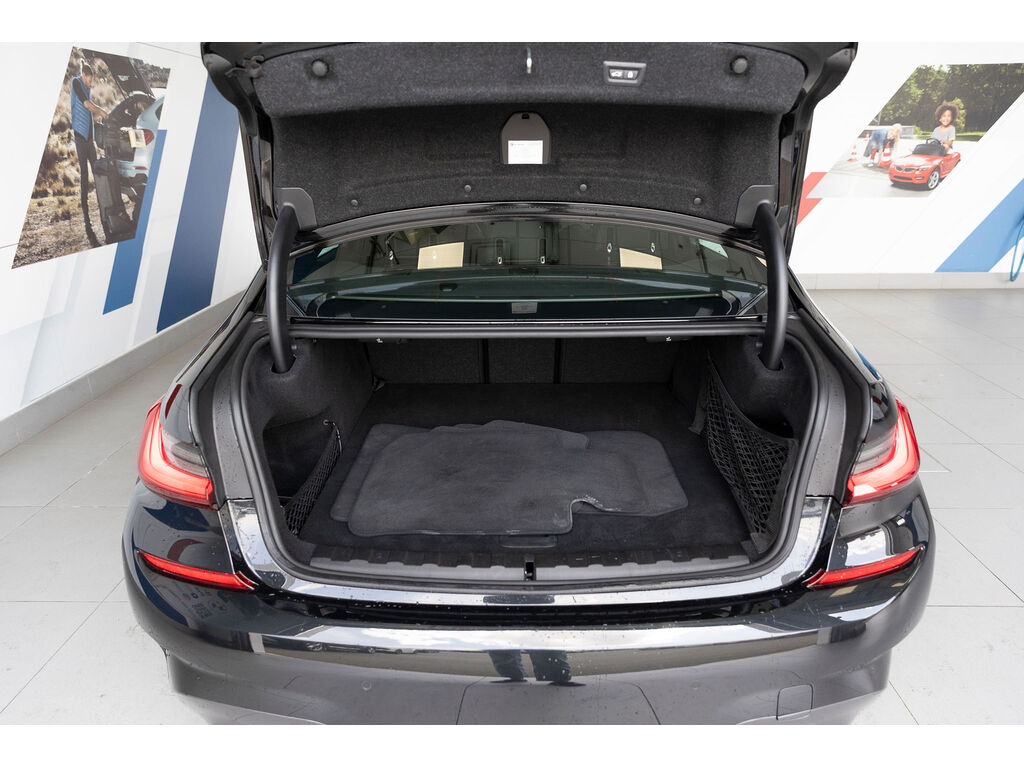 2021 BMW 330e xDrive, Vancouver, Cash