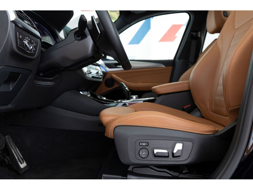 2021 BMW X3 PHEV xDrive30e, Vancouver, Cash