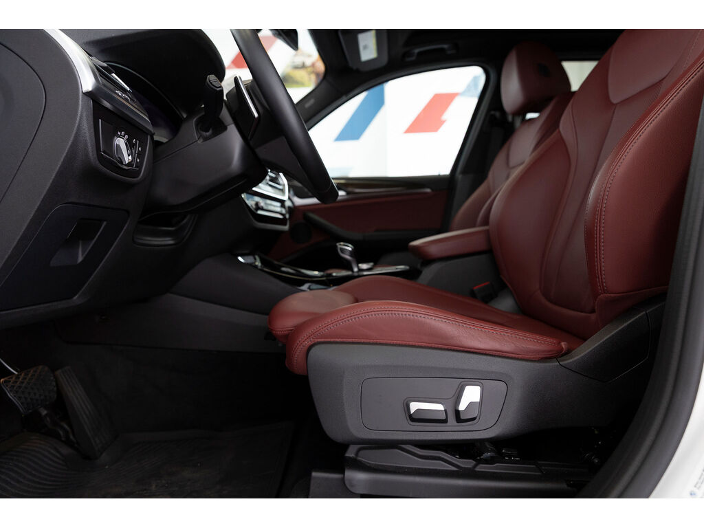 2022 BMW X3 PHEV xDrive30e, Vancouver, Cash