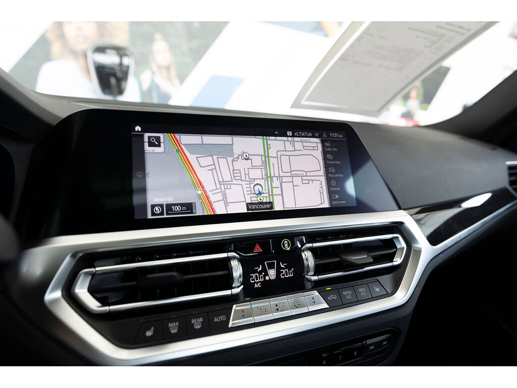 2021 BMW 330e xDrive, Vancouver, Cash