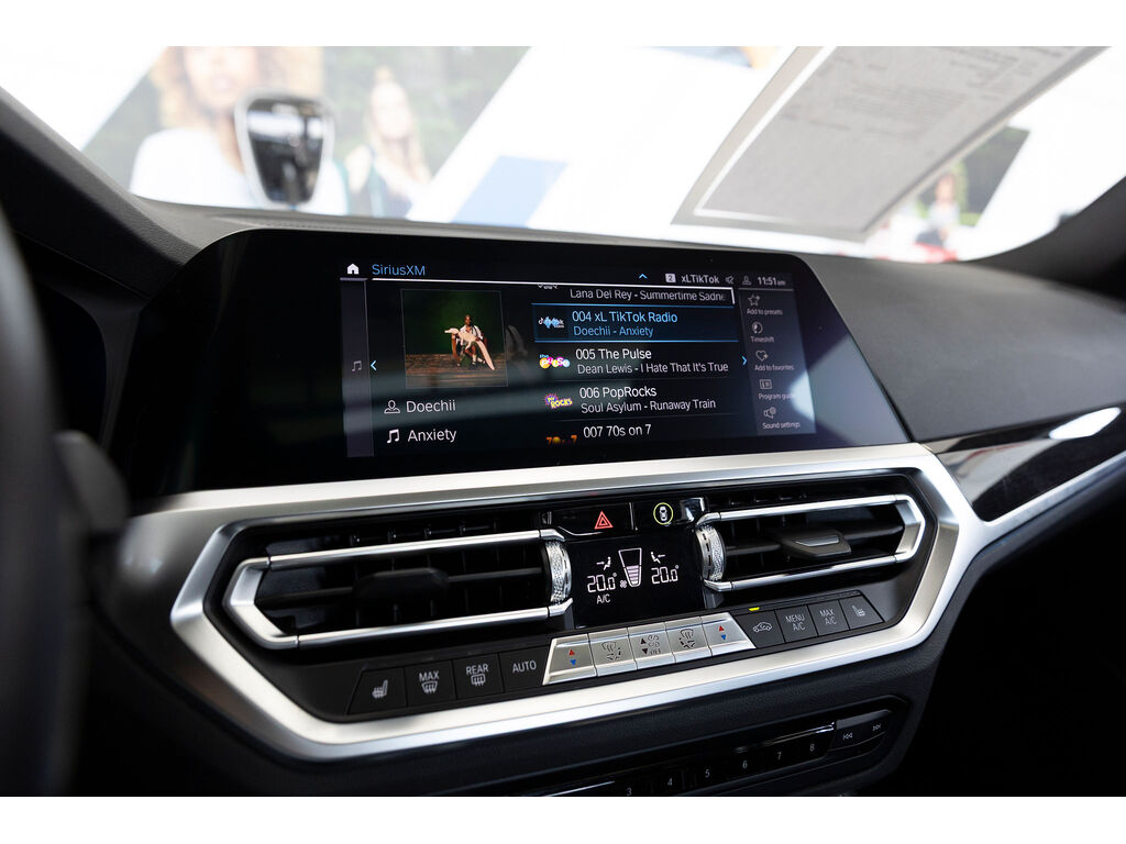 2021 BMW 330e xDrive, Vancouver, Cash